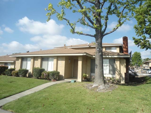 7432 Carnelian St in Rancho Cucamonga, CA - Building Photo