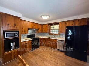 108 Oak Ln in Cayce, SC - Building Photo - Building Photo