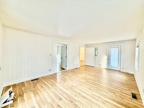 23 Gardner Ave in Brockton, MA - Building Photo - Building Photo