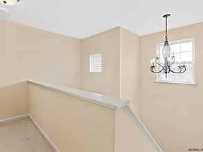 39 Governor Cir in Albany, NY - Building Photo - Building Photo