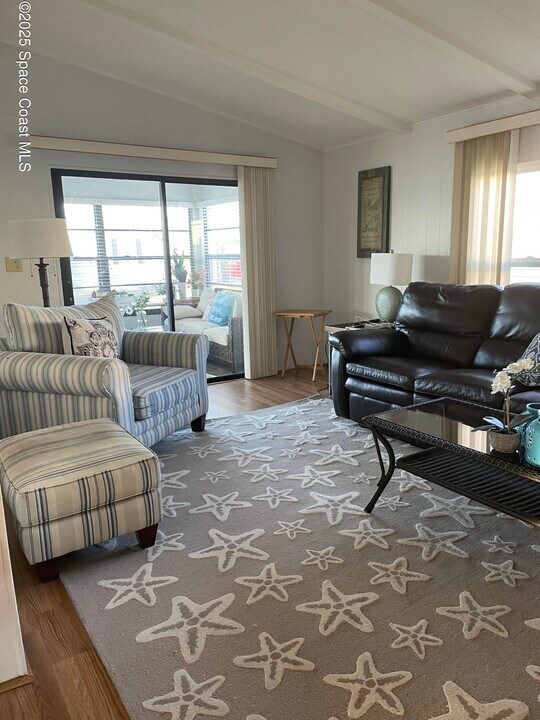 505 Puffin Dr in Sebastian, FL - Building Photo