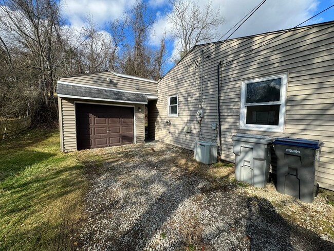 110 Southvue Ct in Mcmurray, PA - Building Photo - Building Photo