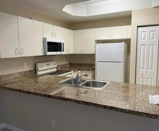 2914 Hope Valley St in West Palm Beach, FL - Building Photo - Building Photo