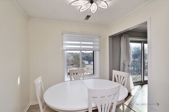 100 Clubhouse Ln in Lake Zurich, IL - Building Photo - Building Photo