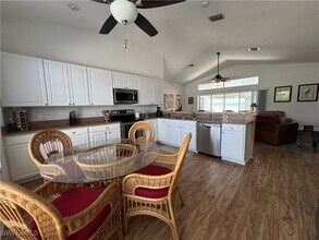 17031 Coral Cay Ln in Ft. Myers, FL - Building Photo - Building Photo