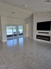 4174 NW 38th Pl in Cape Coral, FL - Building Photo - Building Photo