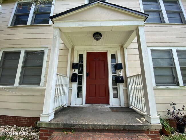 2608 College St-Unit -2 in Jacksonville, FL - Foto de edificio - Building Photo