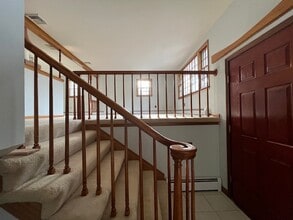 222 Primrose Hill Rd in Dracut, MA - Foto de edificio - Building Photo