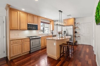 7 Quincy St in Watertown, MA - Building Photo - Building Photo