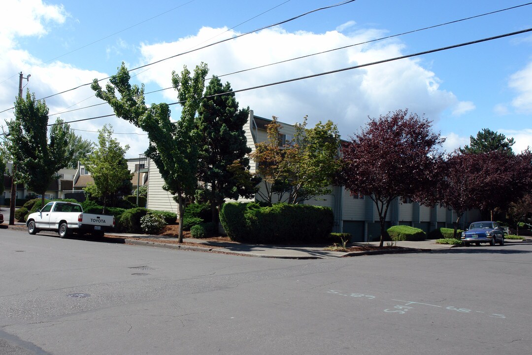 Barrington Terrace in Portland, OR - Foto de edificio