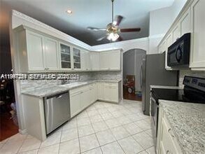 130 E Lee Rd in Delray Beach, FL - Building Photo - Building Photo
