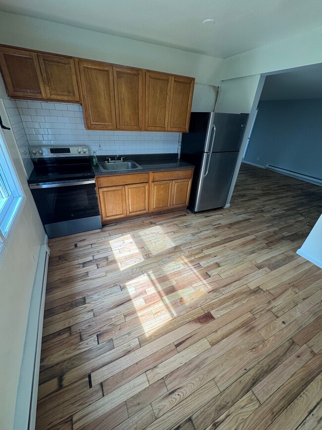 35 Highland Ave, Unit 3