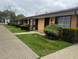 ONE11 RESIDENCES - MT CLEMENS - APARTMENTS in Mount Clemens, MI - Building Photo
