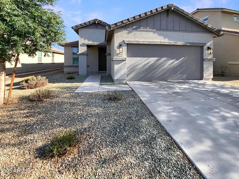 17557 W Monte Lindo Ln in Surprise, AZ - Building Photo