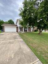 5821 Conservation Ct in Fayetteville, NC - Building Photo