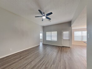 2616 Cobia Ct in Texas City, TX - Building Photo - Building Photo