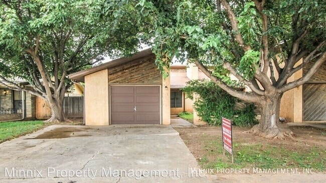 property at 8207 Memphis Ave