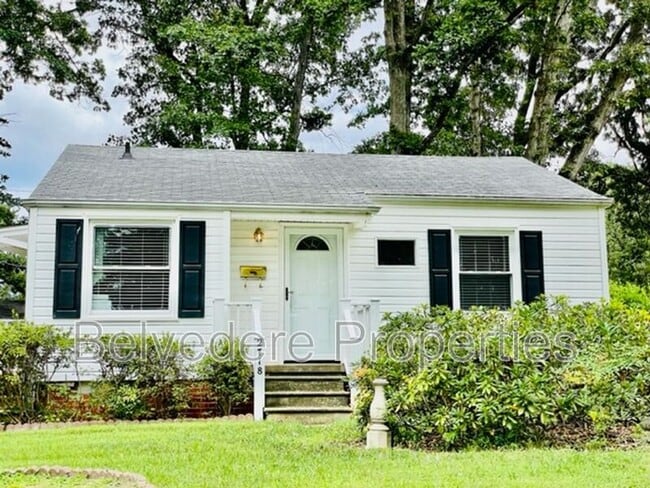 property at 2718 Robin Hood Dr