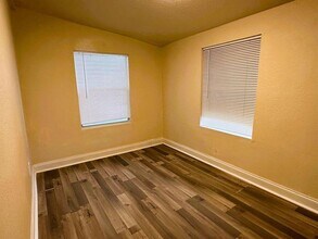 808 N Palmway in Lake Worth Beach, FL - Building Photo - Building Photo