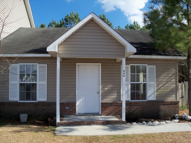 property at 890 W Pueblo Dr