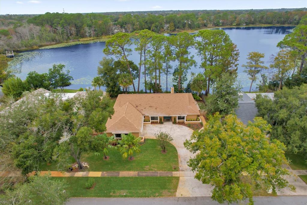 3966 Lake Mira Dr in Orlando, FL - Building Photo