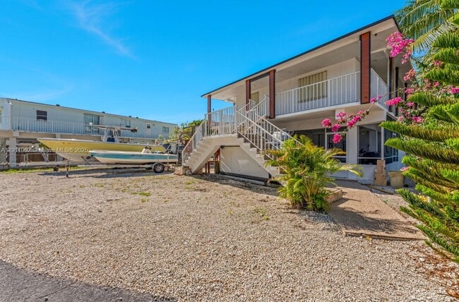 164 Blue Harbor Dr in Tavernier, FL - Building Photo - Building Photo