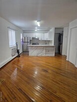 47-44 Springfield Blvd in Queens, NY - Building Photo