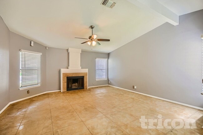 6934 Sunshine Tree Dr in San Antonio, TX - Building Photo - Building Photo