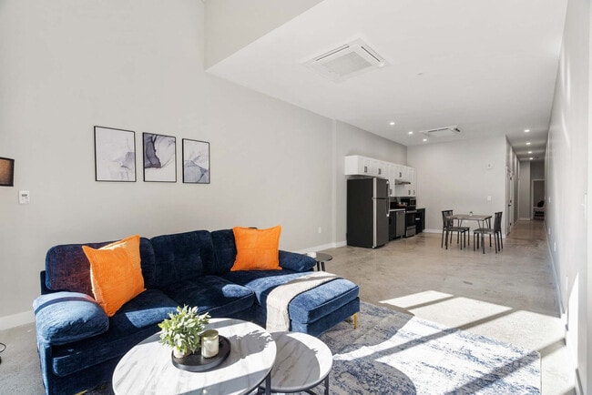 205 W 4th St, Unit SI ID1465694P in Cincinnati, OH - Foto de edificio - Building Photo