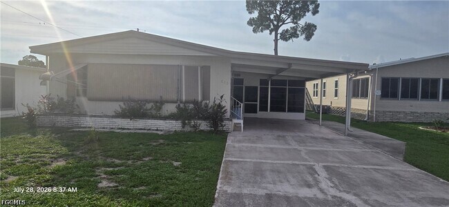 property at 612 Pine Grove Ct