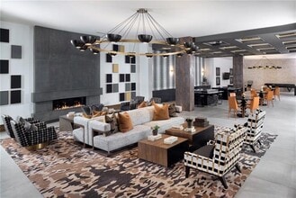 3300 Roswell Rd NE, Unit 117W in Atlanta, GA - Building Photo - Building Photo