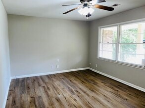 943 Parkstone Dr in Stone Mountain, GA - Building Photo - Building Photo