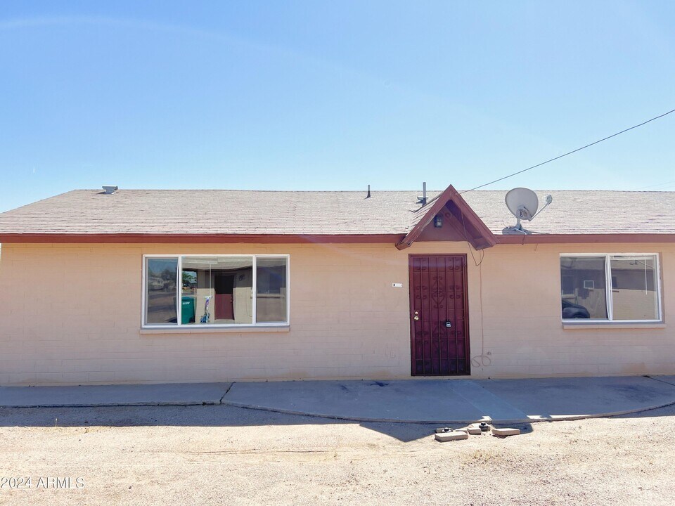 6413 E Avalon St-Unit -C in Mesa, AZ - Building Photo