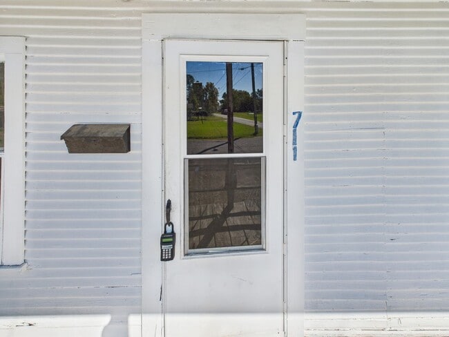 711 E Lessley St in Rayne, LA - Building Photo - Building Photo