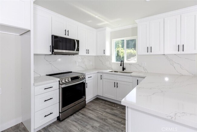 15849 Marlin Pl in Los Angeles, CA - Building Photo - Building Photo