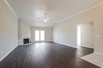 6750 Liberty Valley Dr in Katy, TX - Building Photo - Building Photo