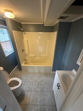 311 Arnold Rd in Coventry, RI - Building Photo - Building Photo