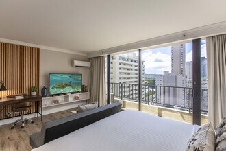 440 ?Olohana St in Honolulu, HI - Building Photo - Building Photo