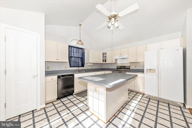 105 Ridge Ave in Taneytown, MD - Building Photo - Building Photo