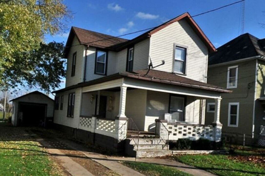 54 S Williams St in Newark, OH - Building Photo