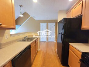 8160 Oakley Cir in Union City, GA - Building Photo - Building Photo