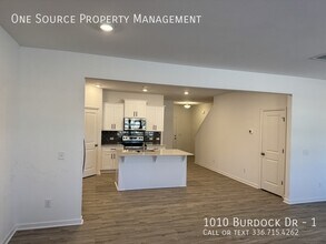 1010 Burdock Dr in Greensboro, NC - Building Photo - Building Photo