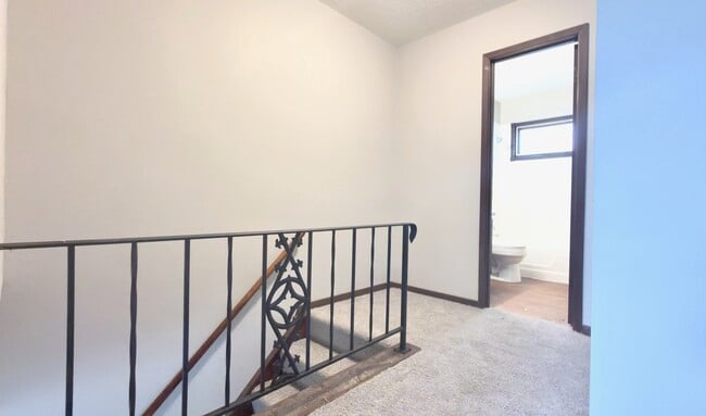 5326 N Division St in Davenport, IA - Building Photo - Building Photo