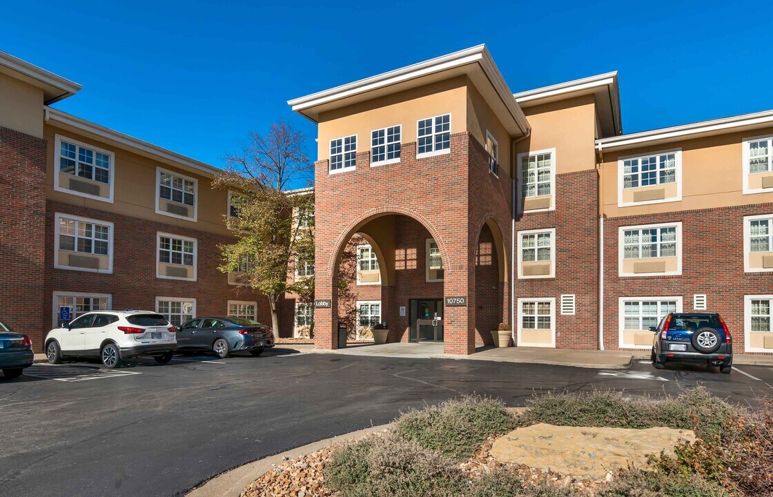 Furnished Studio-Kansas City - Overland Pa in Overland Park, KS - Building Photo