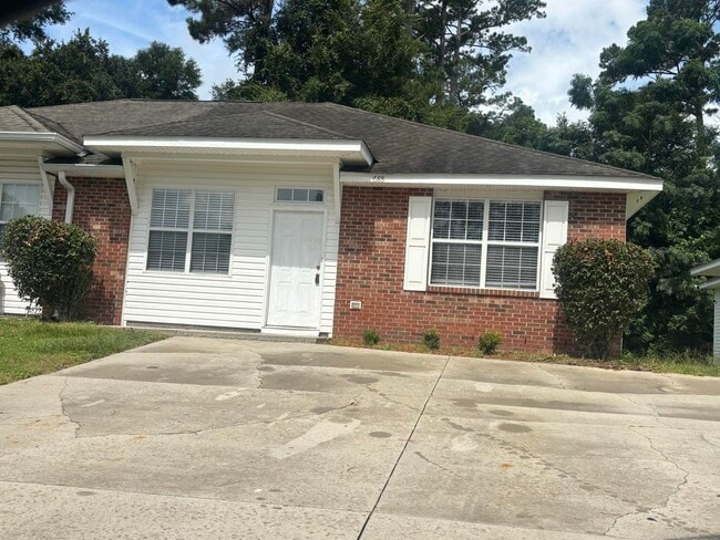 1688 Corey Wood Cir in Tallahassee, FL - Building Photo - Building Photo