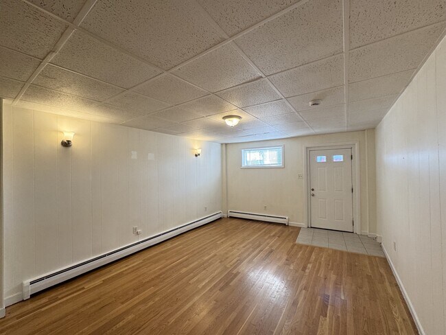 400 Somerville Ave, Unit G