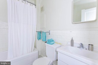 1229 Chestnut St-Unit -1014 in Philadelphia, PA - Building Photo - Building Photo