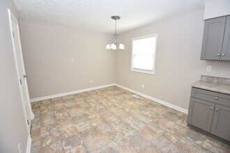 1439-1441 Coachlite Dr in Greenfield, IN - Building Photo - Building Photo