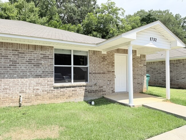 property at 1732 Jennings St