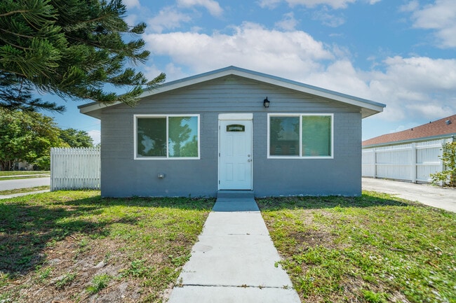 property at 602 NW 1st St